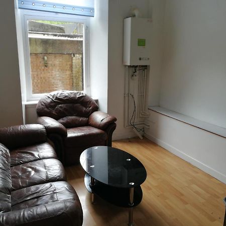 Budget Double Bedroom Near Glasgow City Centre And West End Bagian luar foto