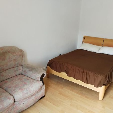 Budget Double Bedroom Near Glasgow City Centre And West End Bagian luar foto